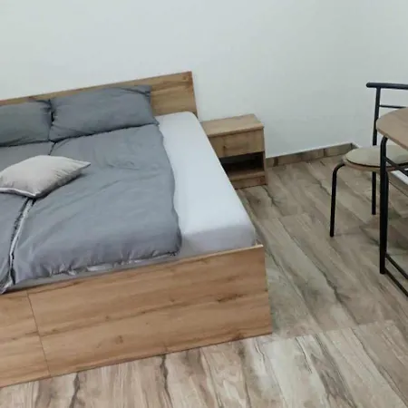 Riverstone Retreat 2 * يايتشه